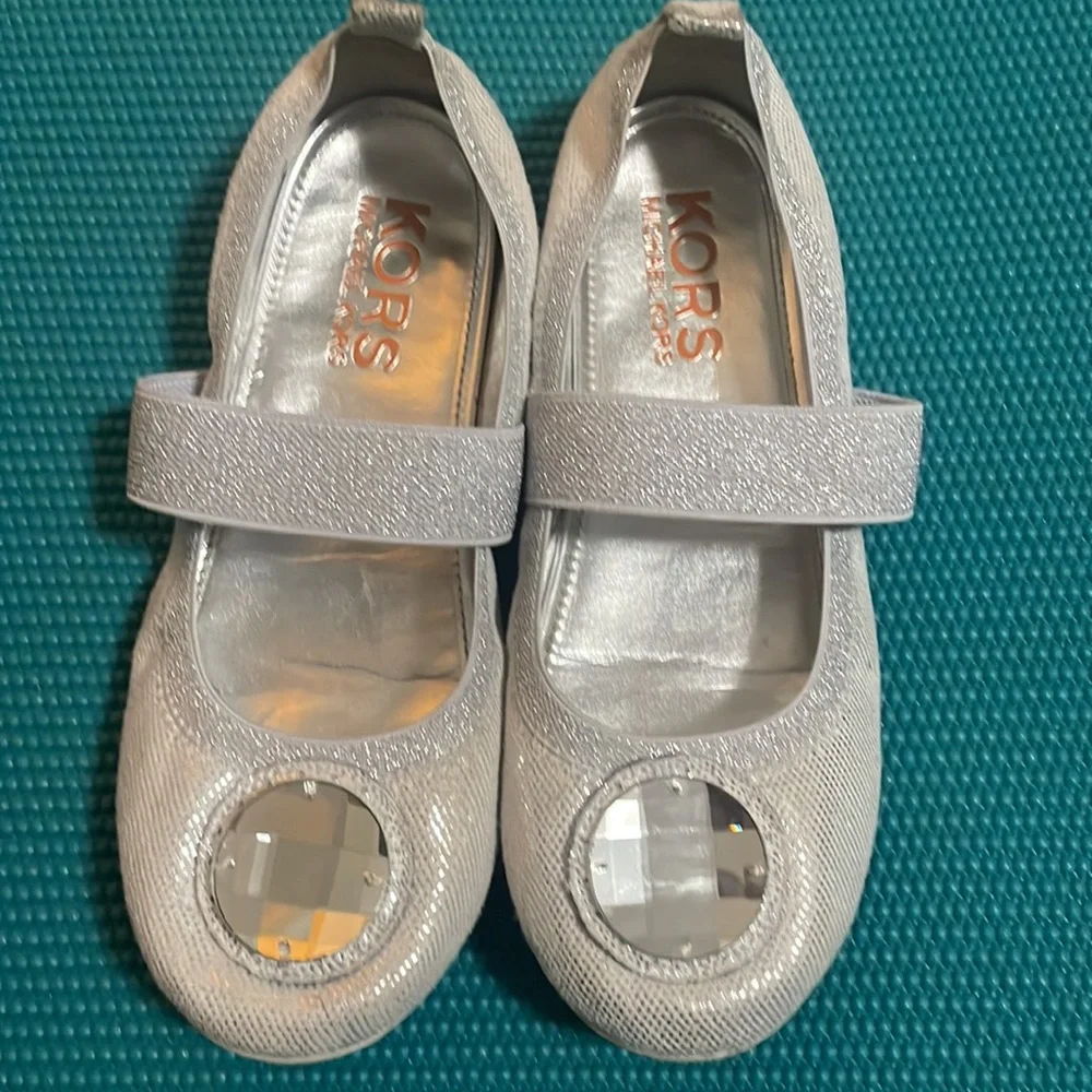 Michael Kors stylish comfortable